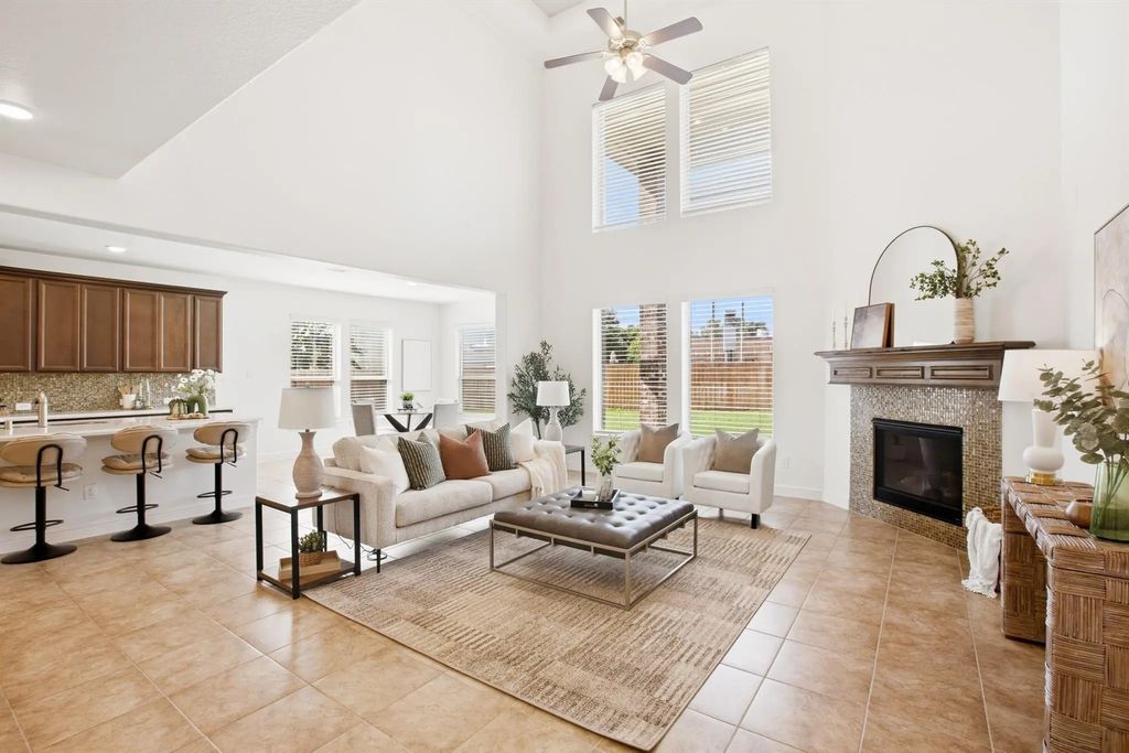 6639 Brady Springs Lane, Sugar Land