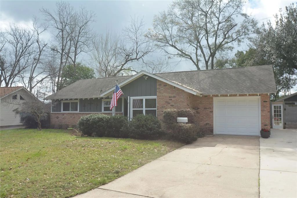 4015 Gardendale Drive, Houston