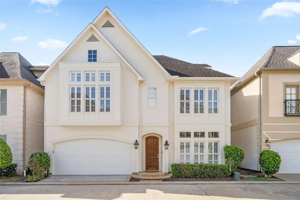 3211 S Pemberton Circle Drive, Houston
