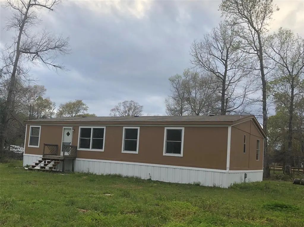 151 Cr 2801 Corner, Cleveland