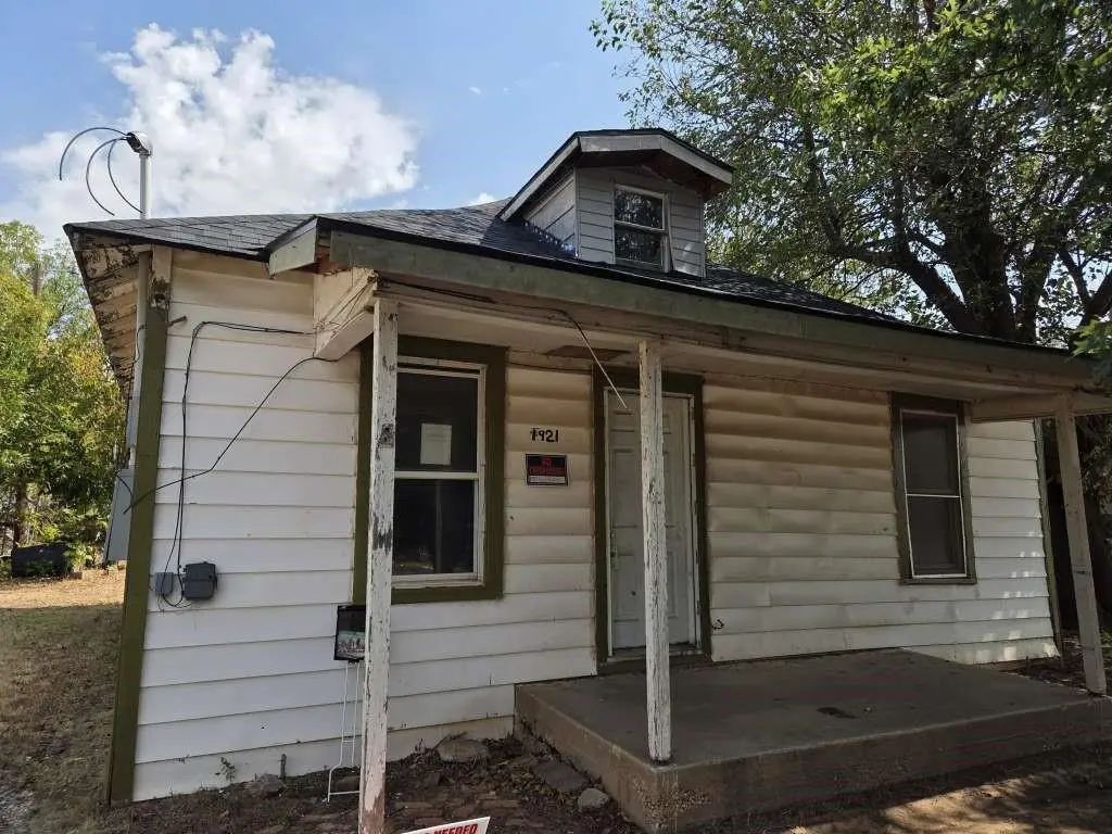 1921 Old Windthorst Road, Wichita Falls