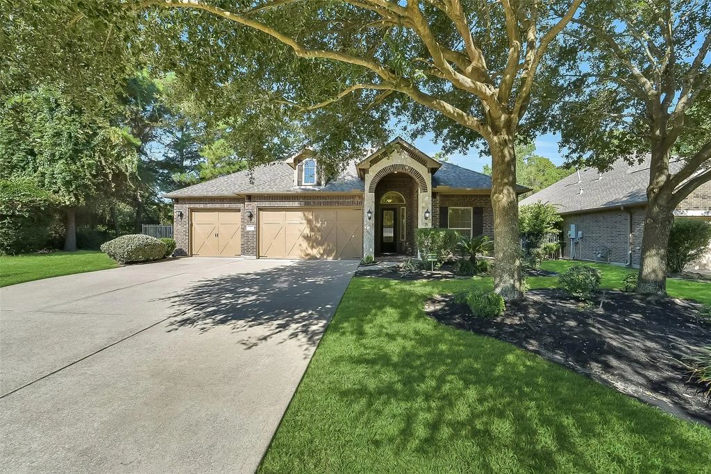 95 S Greenprint Circle, Tomball