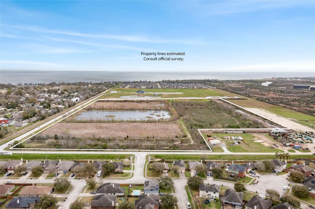 4835 10th Street, Bacliff