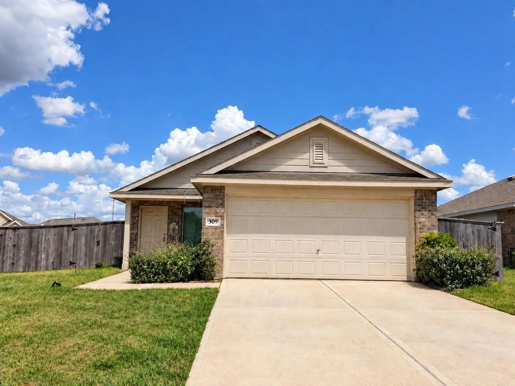 309 Birch Blossom Path, Magnolia
