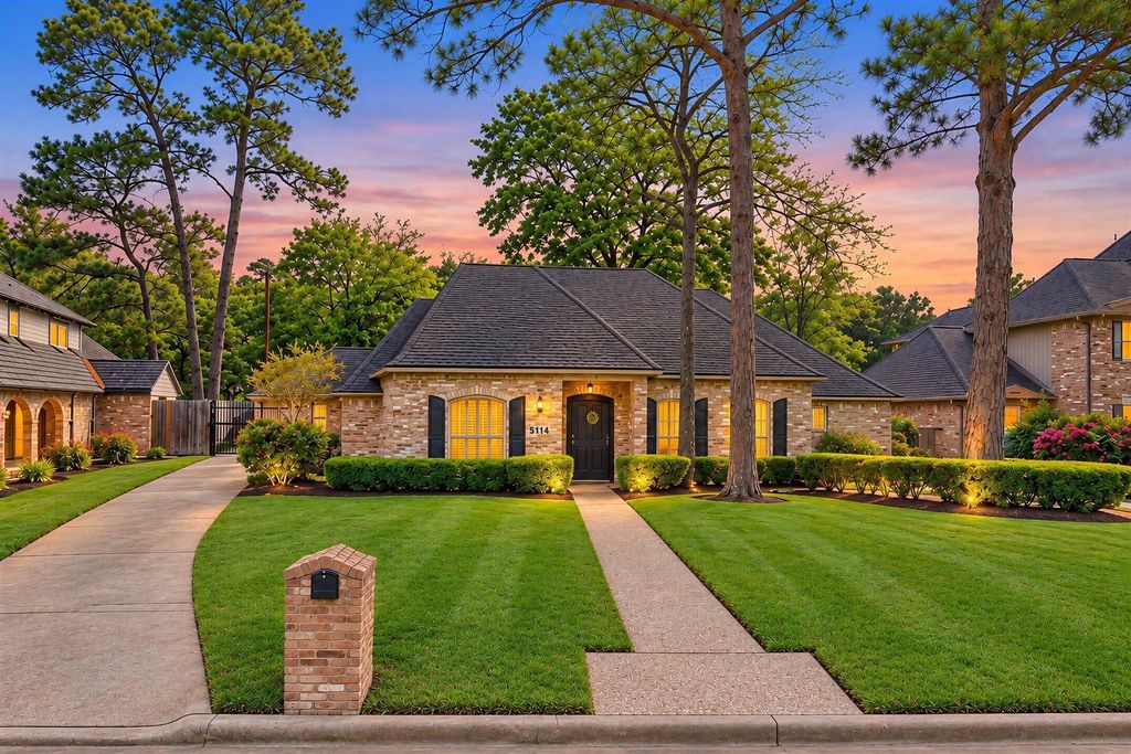 5114 Pebble Springs Drive, Houston
