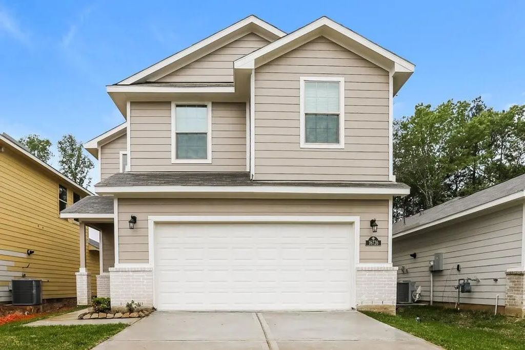 16726 Rover Lane, Porter