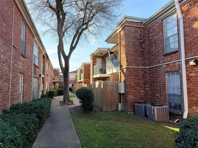 9201 Clarewood Drive 245, Houston