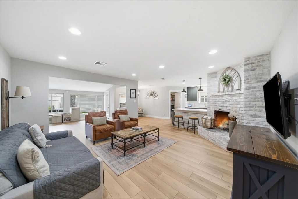2619 Parana Drive, Houston