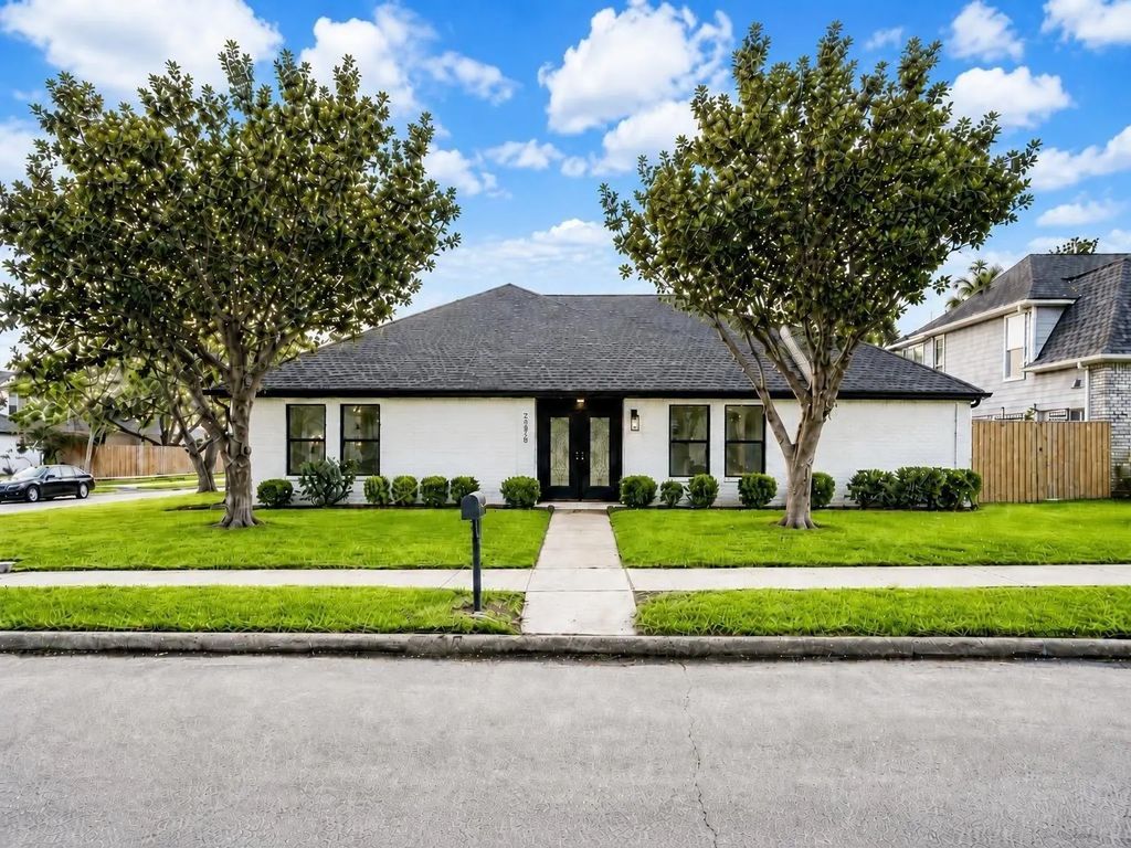 2275 Woodland Springs Street, Houston