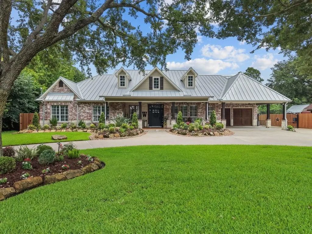 2713 Luella Avenue, Deer Park