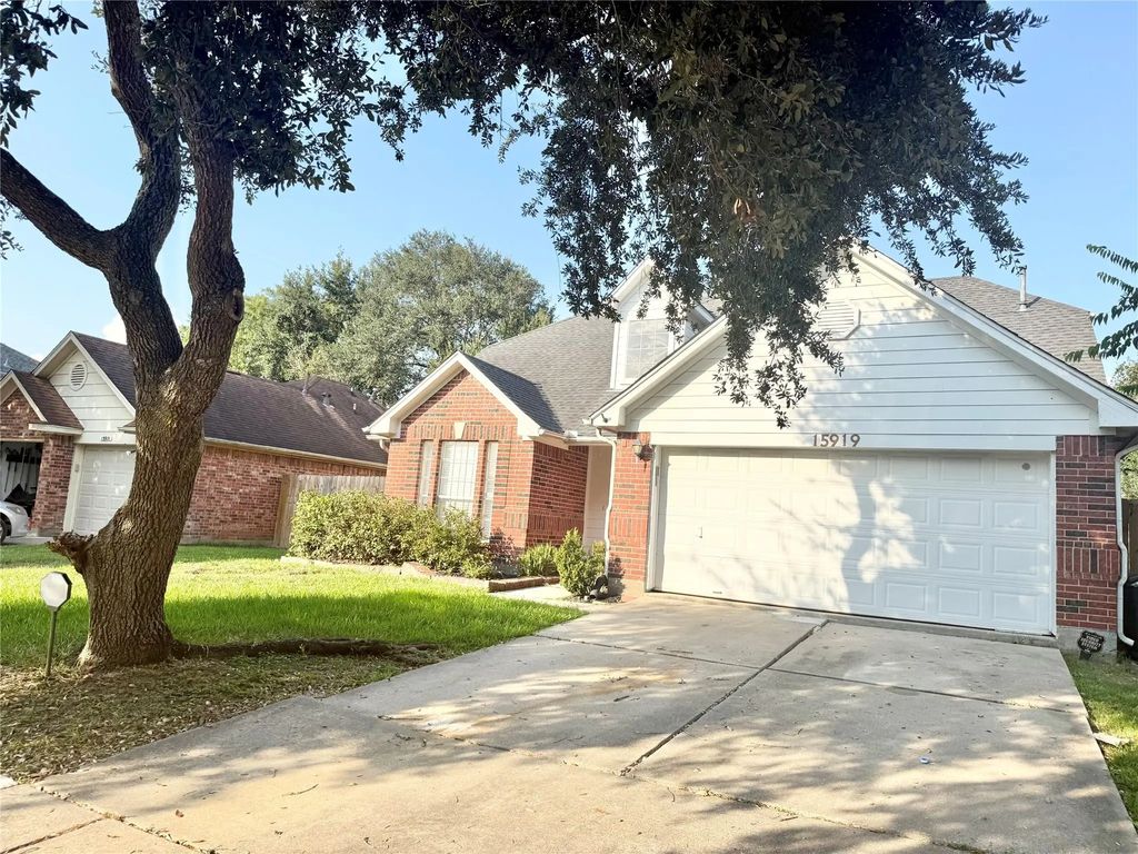 15919 Blue Mesa Ridge Drive, Friendswood