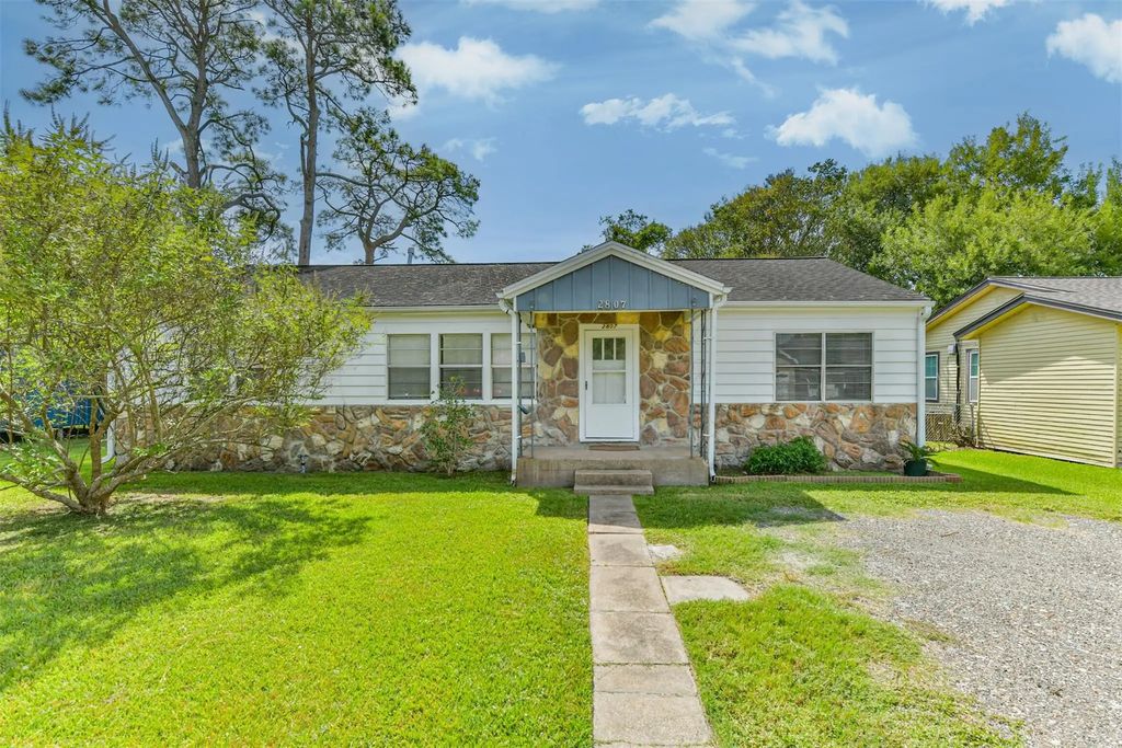 2807 Fannin Street, La Marque