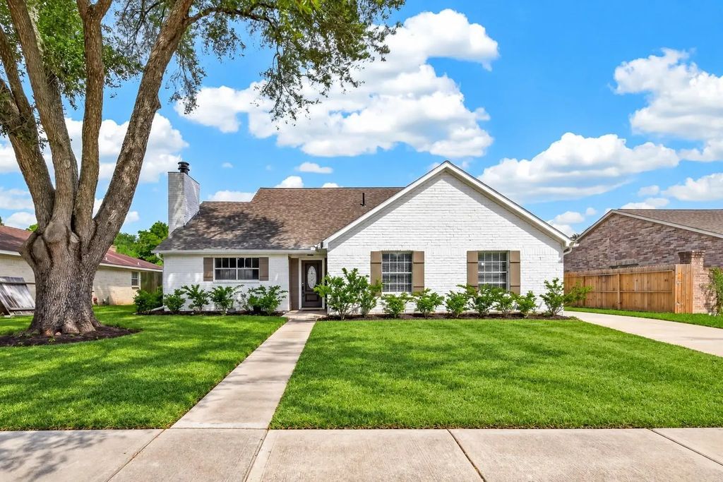 12818 Huntington Field Drive, Houston
