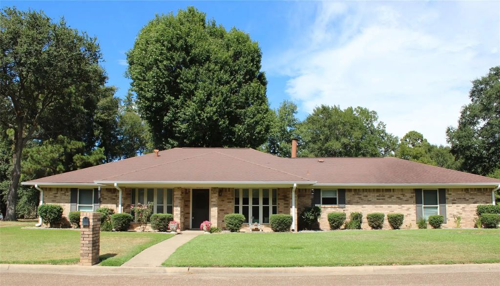 503 Magnolia Drive, Jefferson