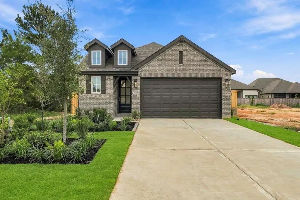 26335 Golden Pass Loop, Montgomery