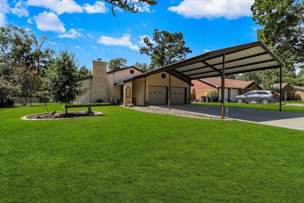 415 Northwood Drive, Conroe