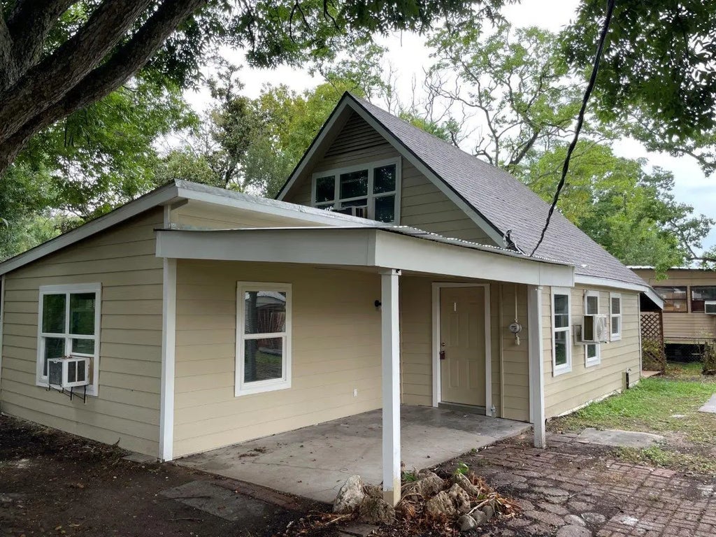 4743 6th Street, Bacliff