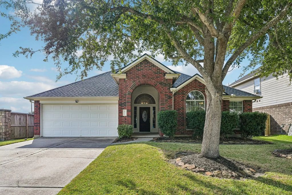 6516 Sterling Bay Lane, Dickinson