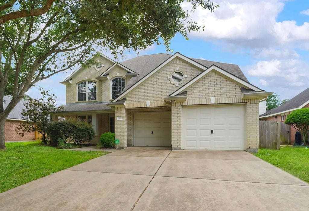 21823 Mystic Point Court, Katy