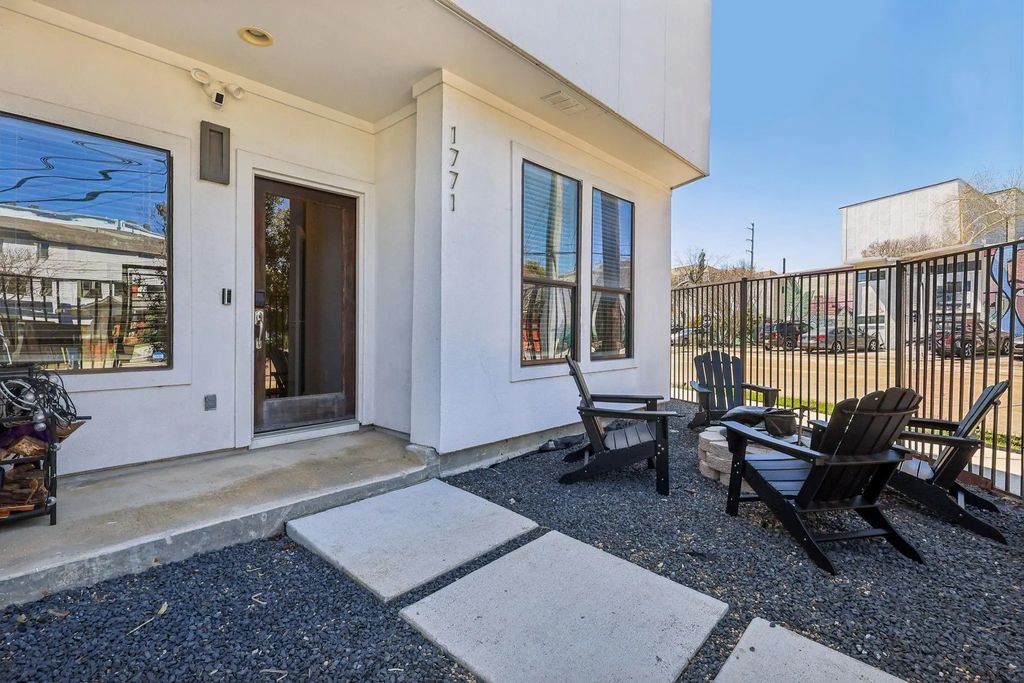 1771 Michigan Street, Houston
