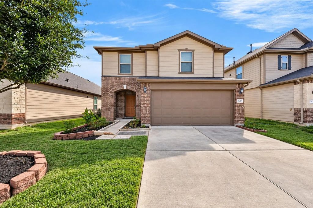 2627 White Bluff Lane, Houston