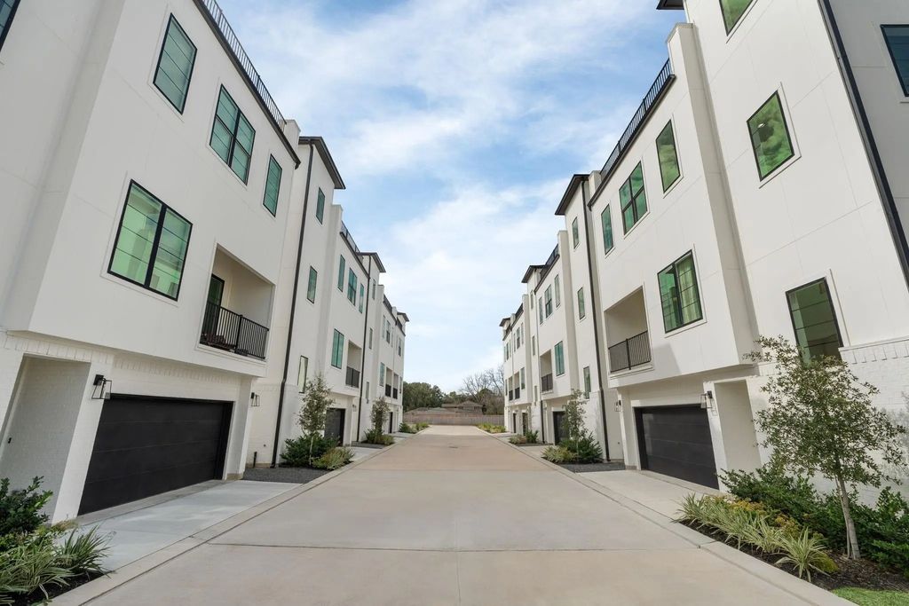 8712 Ojeman Villas Drive, Houston