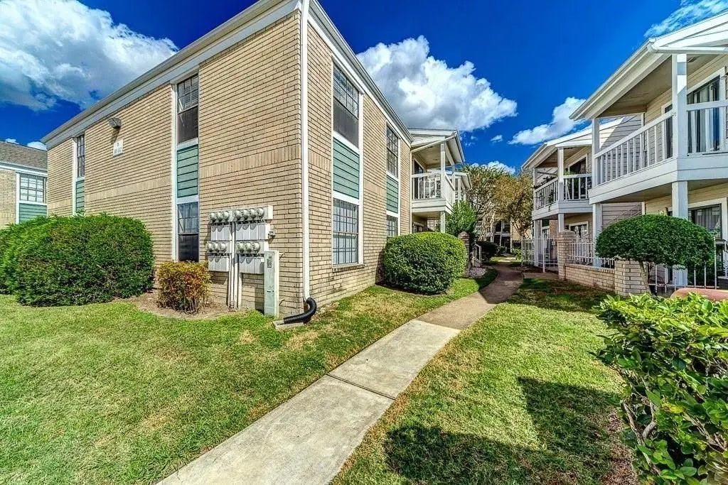 12660 Ashford Point Drive 211, Houston