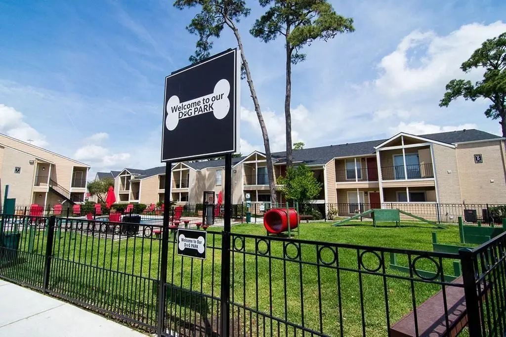 424 S Bender Avenue 7-704, Humble