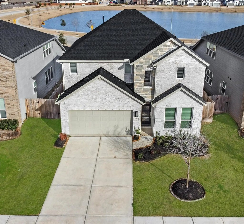 7815 Skylark Heights Lane, Richmond