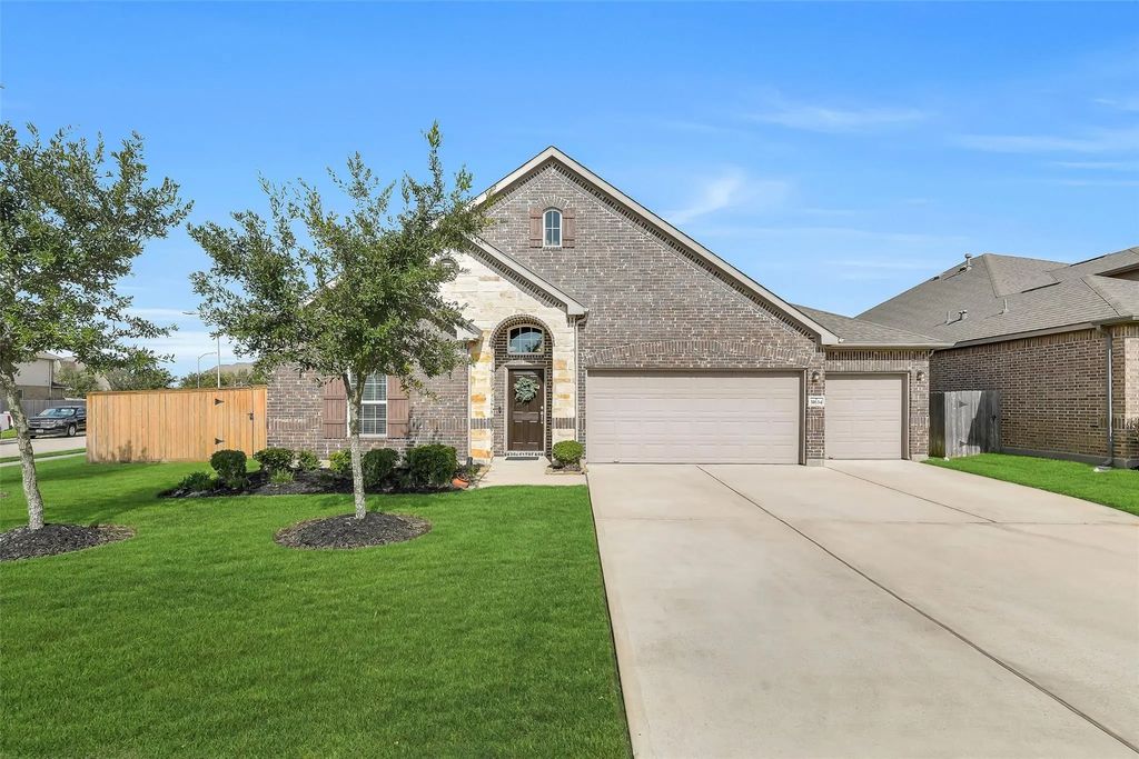 31634 Hummingbird Oak Drive, Hockley
