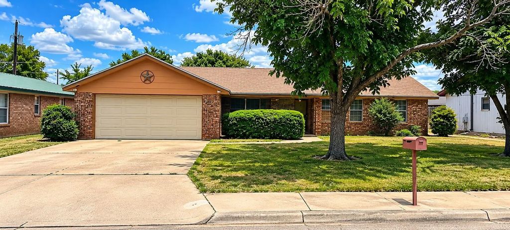 38 Dellwood Drive, San Angelo