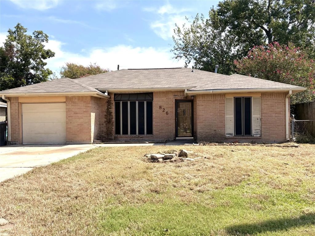 826 Deerpass Drive, Channelview