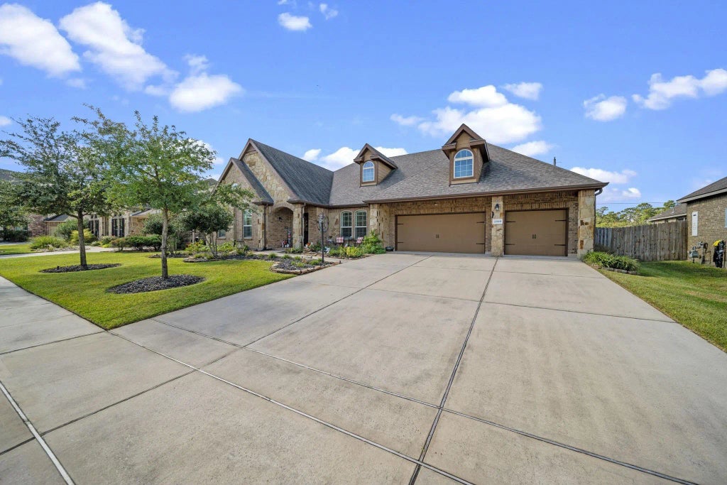 22819 Shieldhall Lane, Tomball