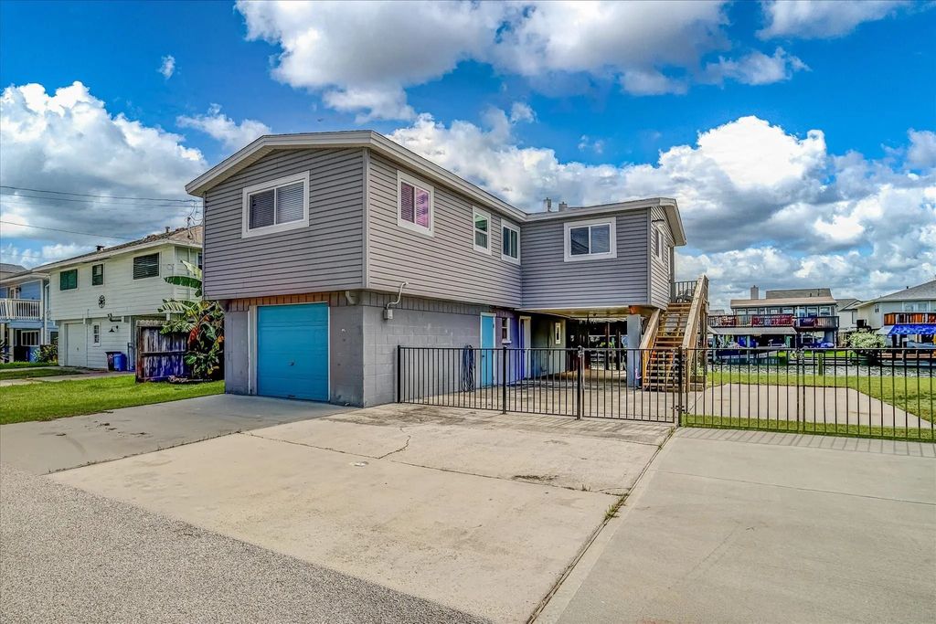 400 Ling, Bayou Vista