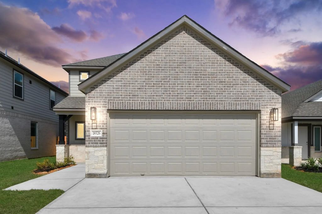 18526 Athena Flower Drive, Fresno