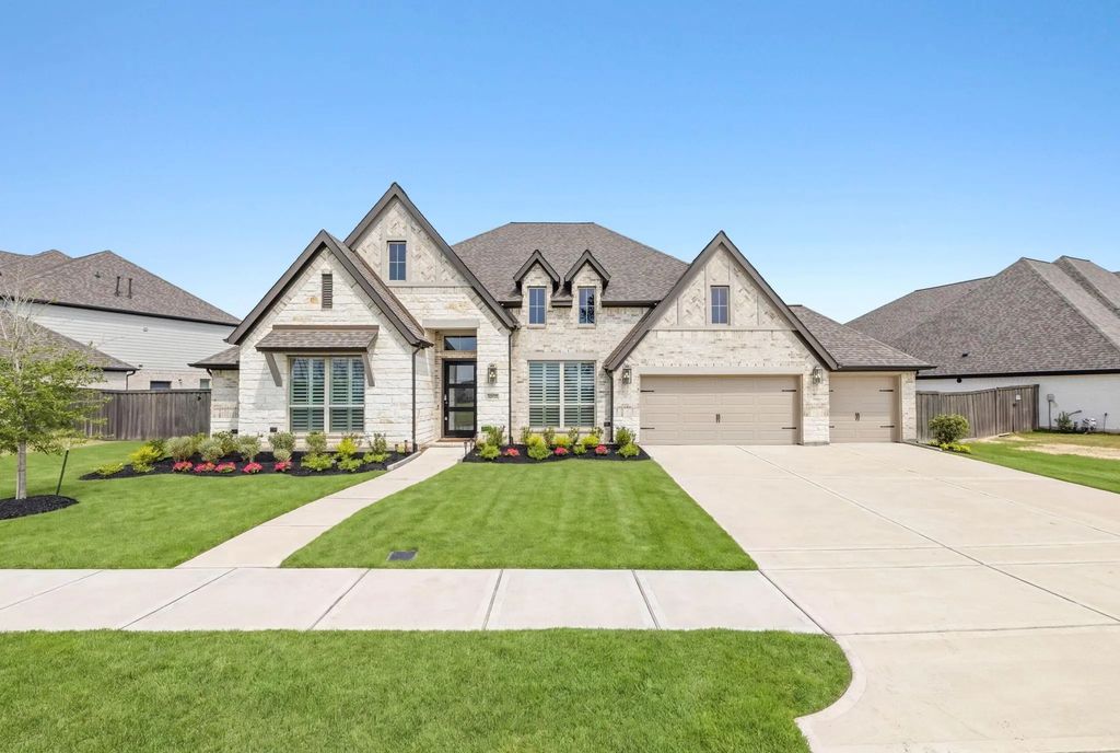 12122 Grassy Bend Drive, Mont Belvieu