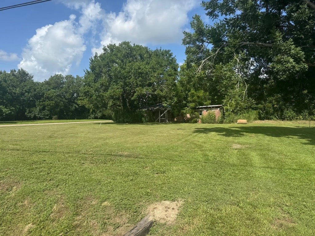 6428 Haden Drive, Hitchcock