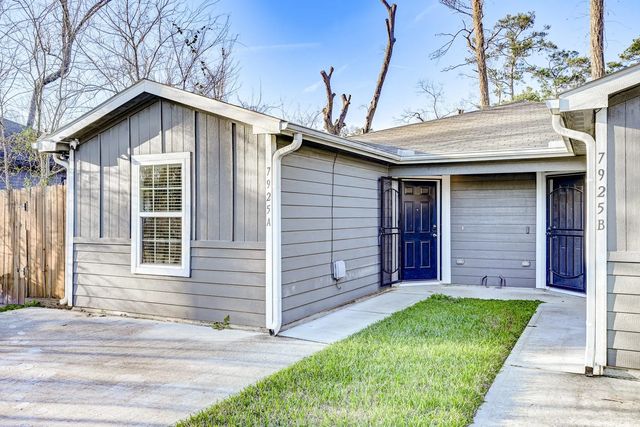 7925 Way Street, Houston