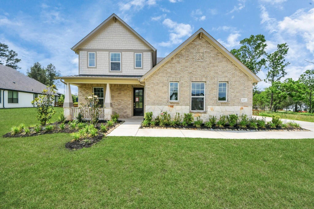 623 Running Iron Lane, Magnolia