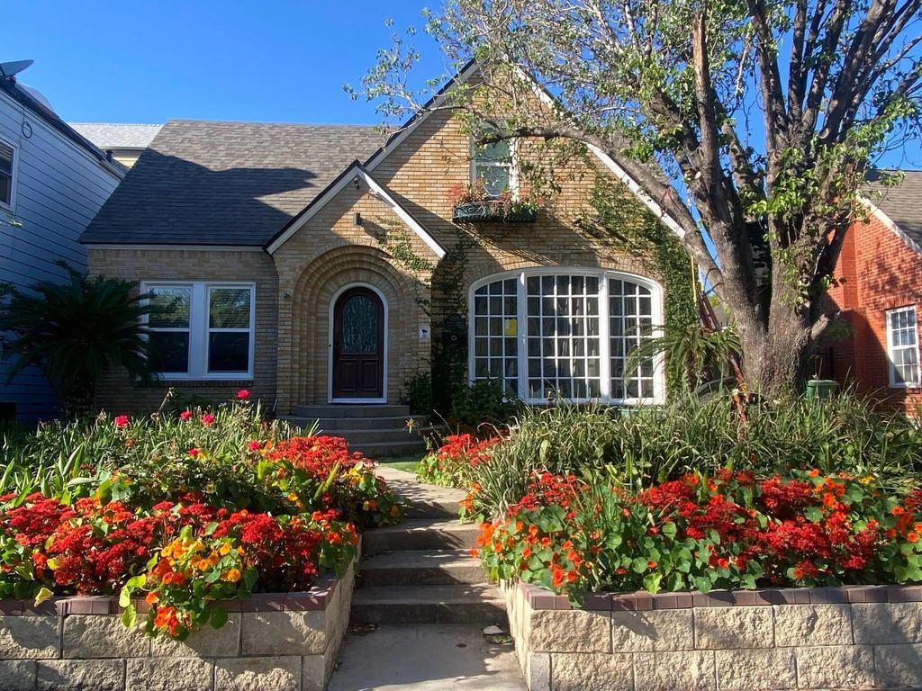 1964 Norfolk Street, Houston