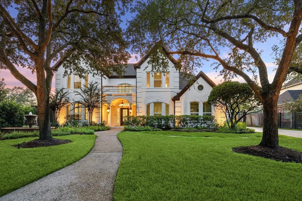5682 Grand Floral Boulevard, Houston