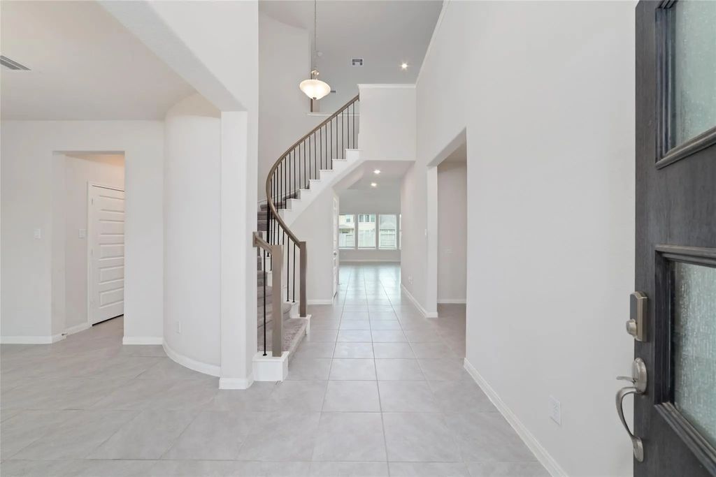 21503 Carbone Lane, Richmond