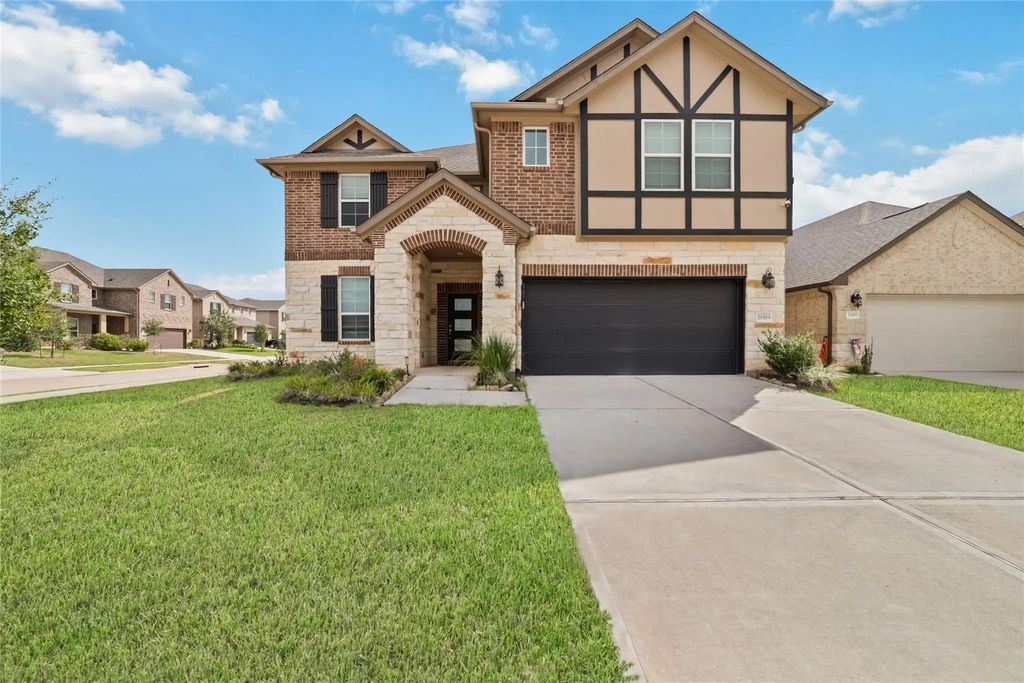 21503 Carbone Lane, Richmond