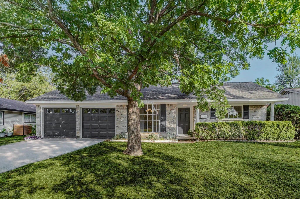 5514 Chantilly Lane, Houston