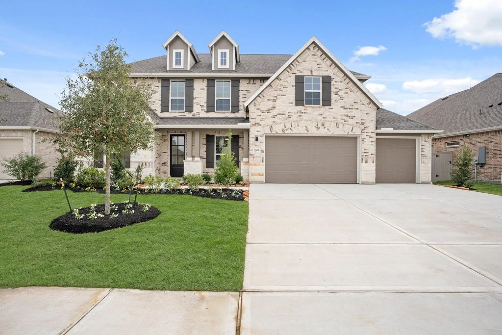 1829 N Wildflower Drive, Deer Park