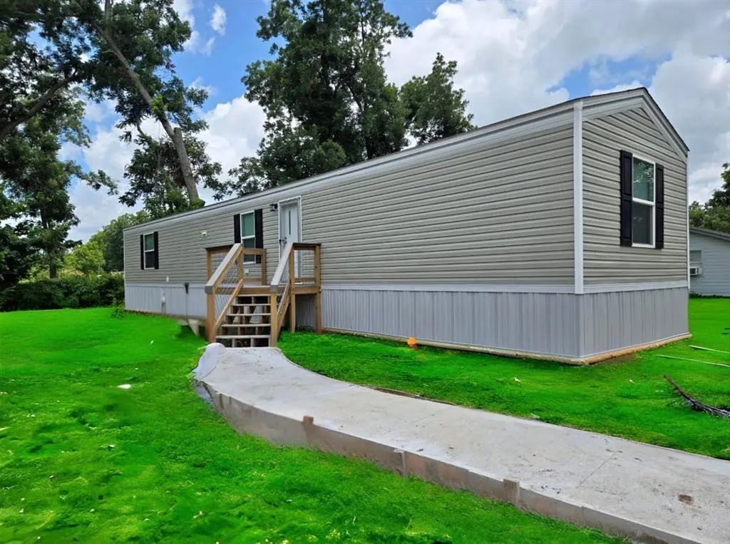 202 W Austin Street, Brazoria