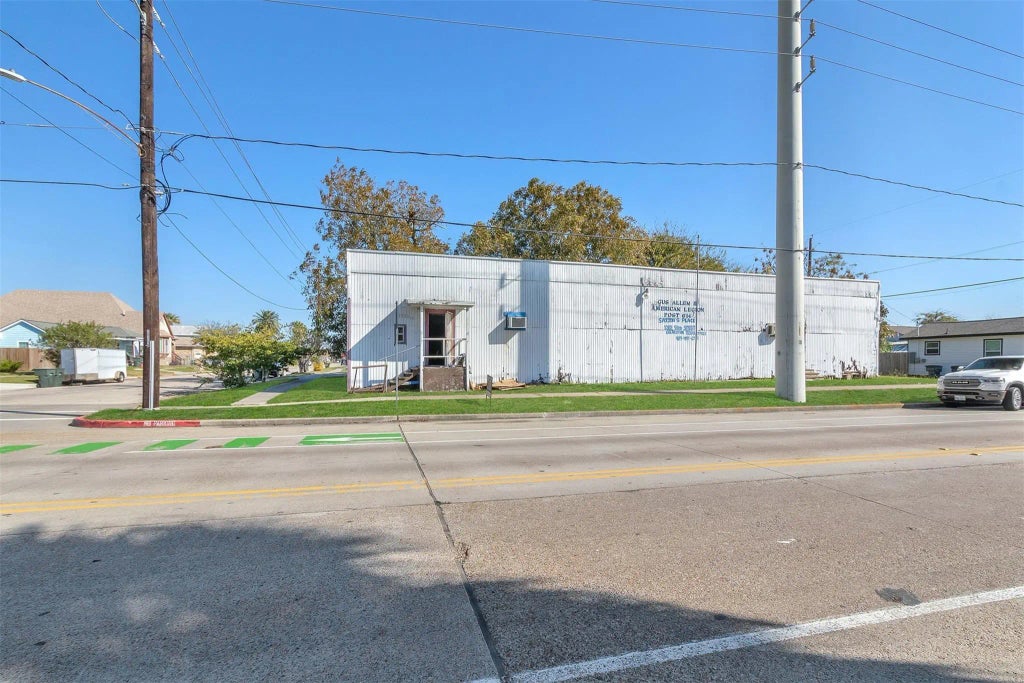 1202 Mary Moody Northen Boulevard, Galveston