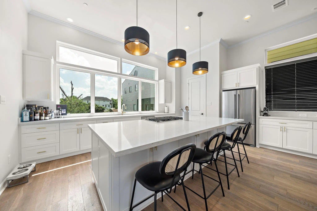 907b W 16th Street, Houston