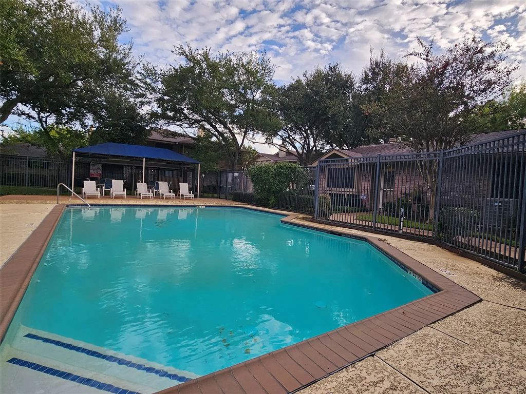 2711 Grants Lake Boulevard 42, Sugar Land