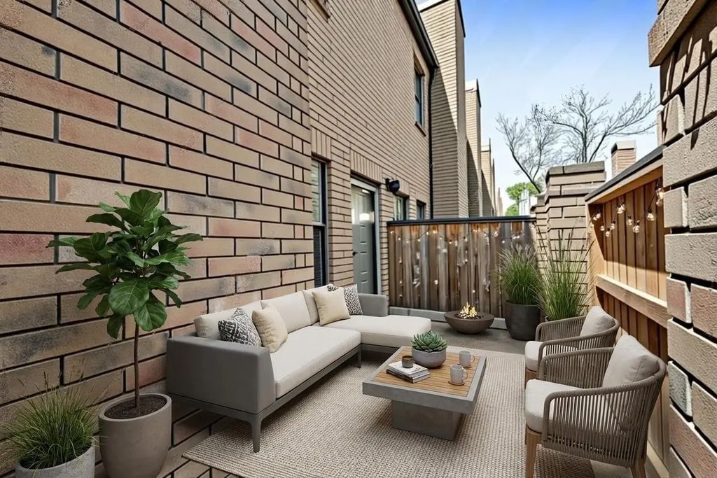 9850 Pagewood Lane 405, Houston